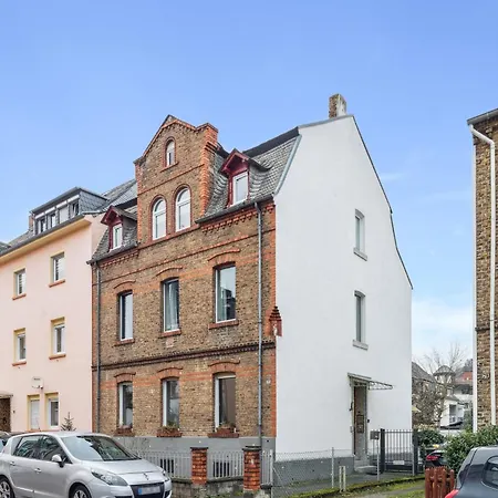 Charmante & Gemuetliche לאנשטיין